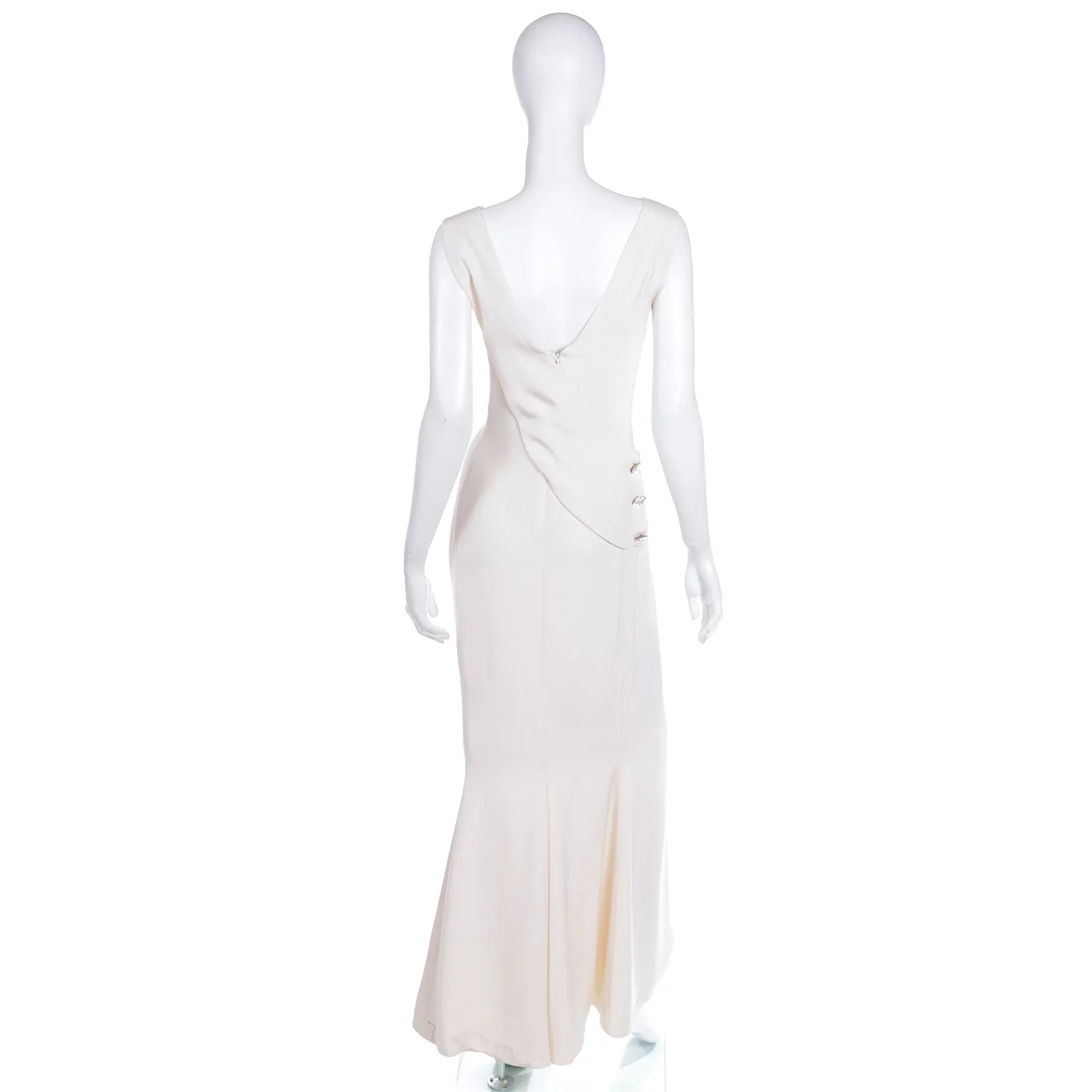 1990s Carolina Herrera Vintage Ivory Silk Crepe Full Length Evening Dress