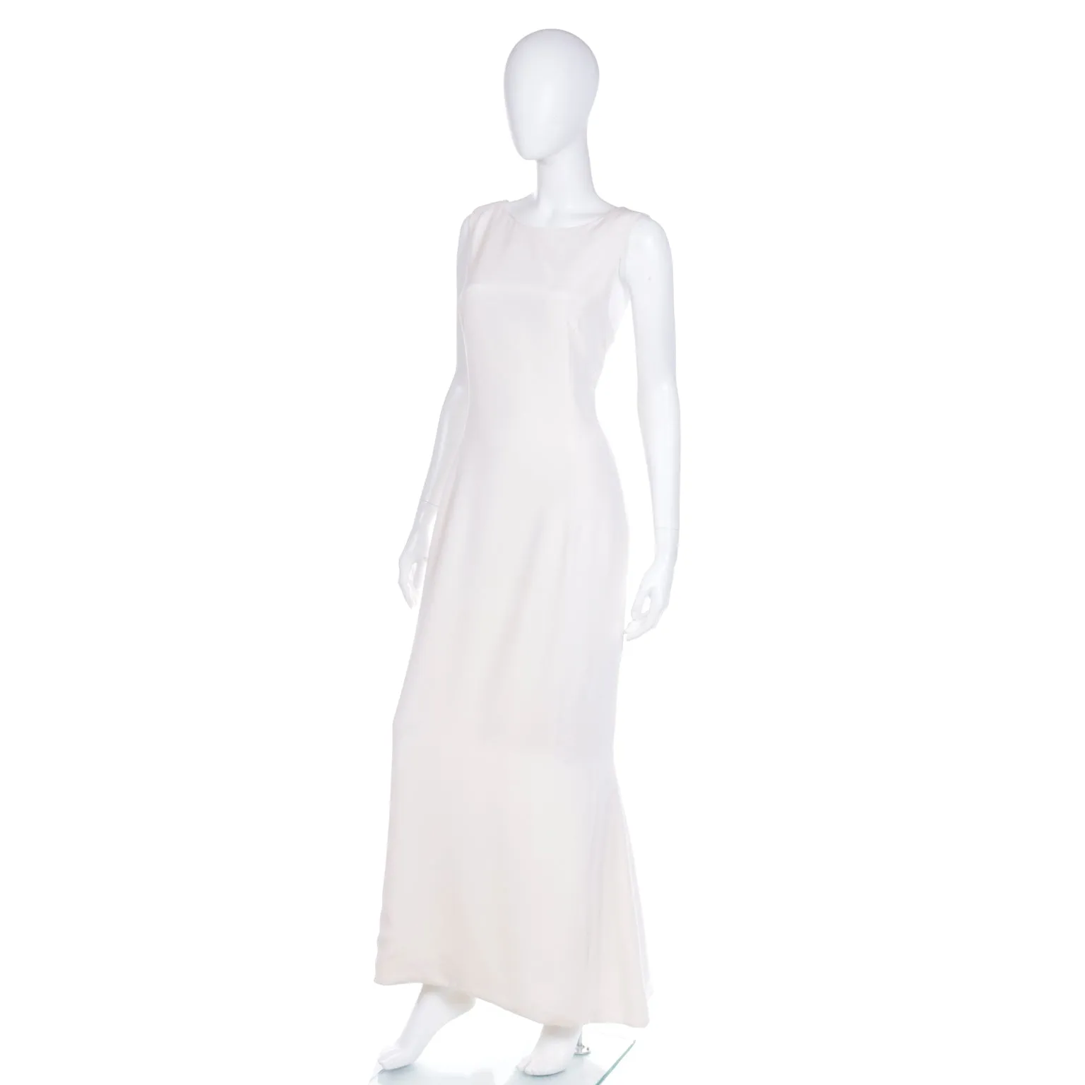 1990s Carolina Herrera Vintage Ivory Silk Crepe Full Length Evening Dress