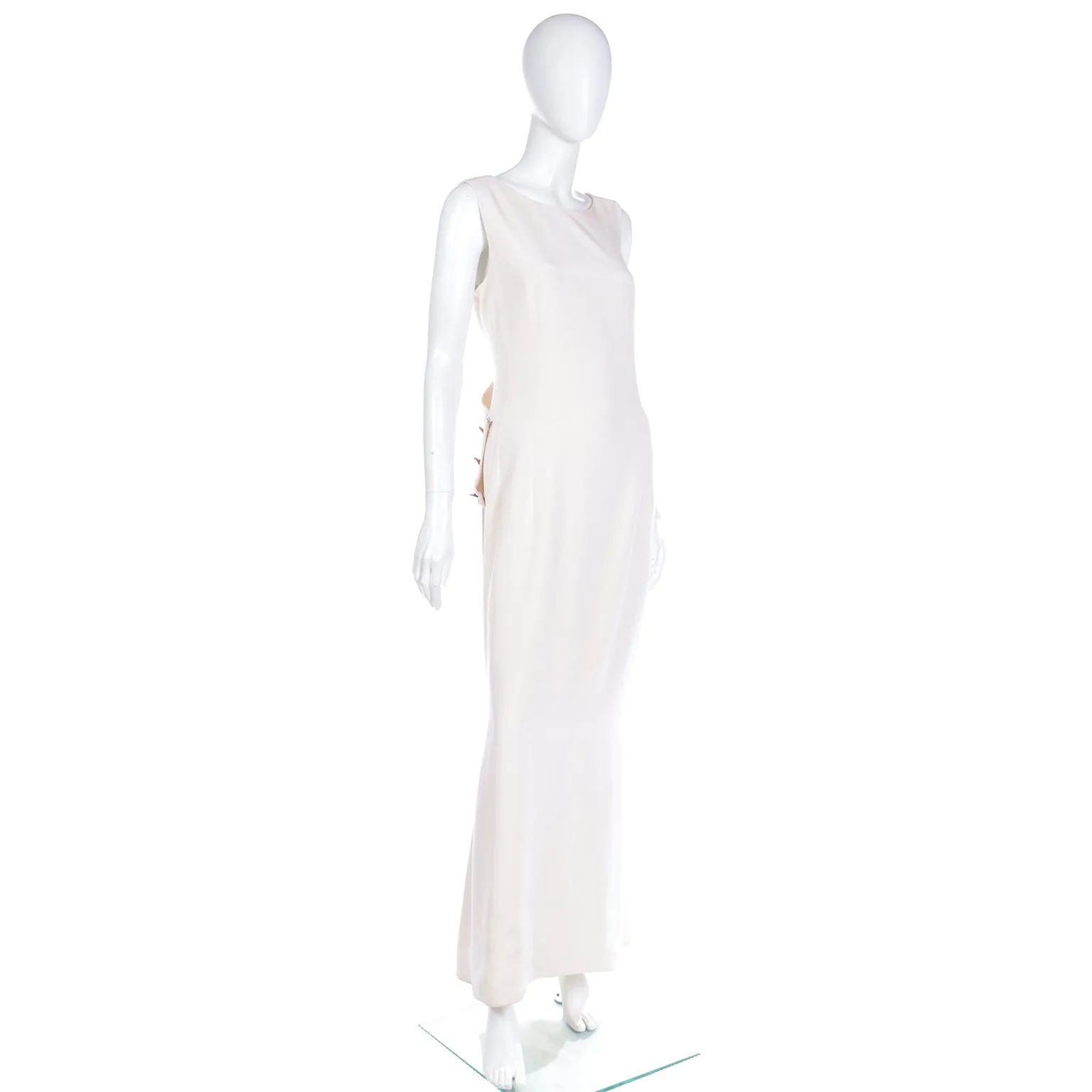 1990s Carolina Herrera Vintage Ivory Silk Crepe Full Length Evening Dress