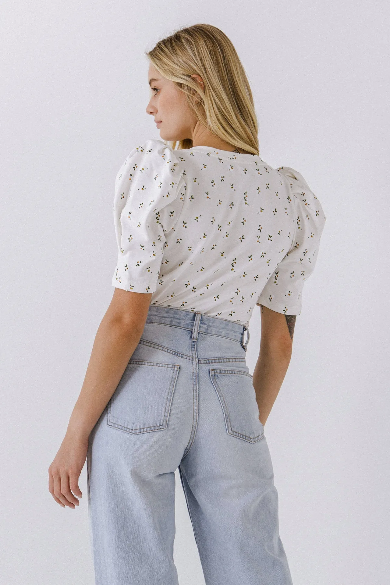 Floral Short Sleeve Knit Top