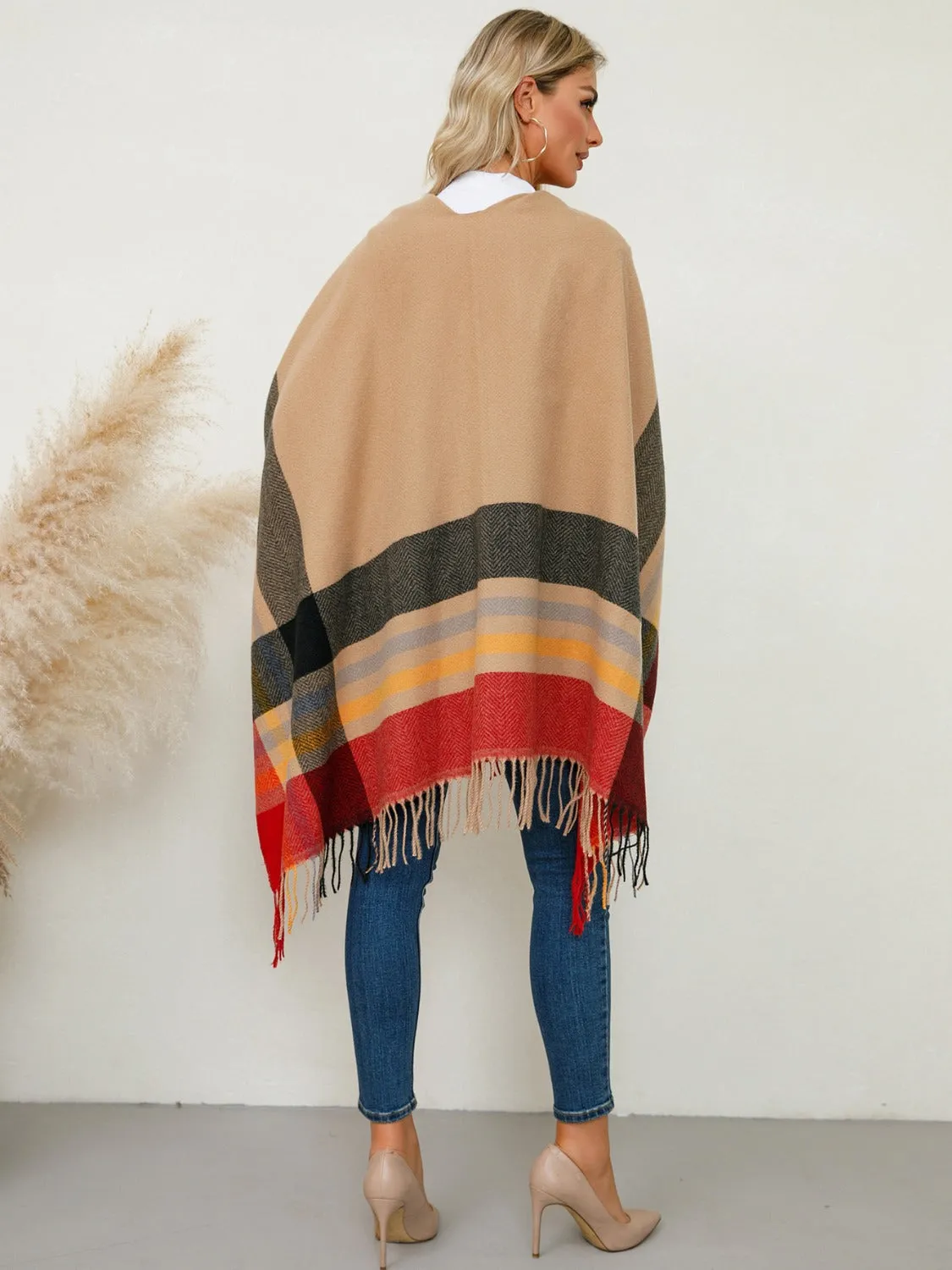 Fringe Contrast Plaid Poncho Women's Sweater Plaid New Women's Fashion