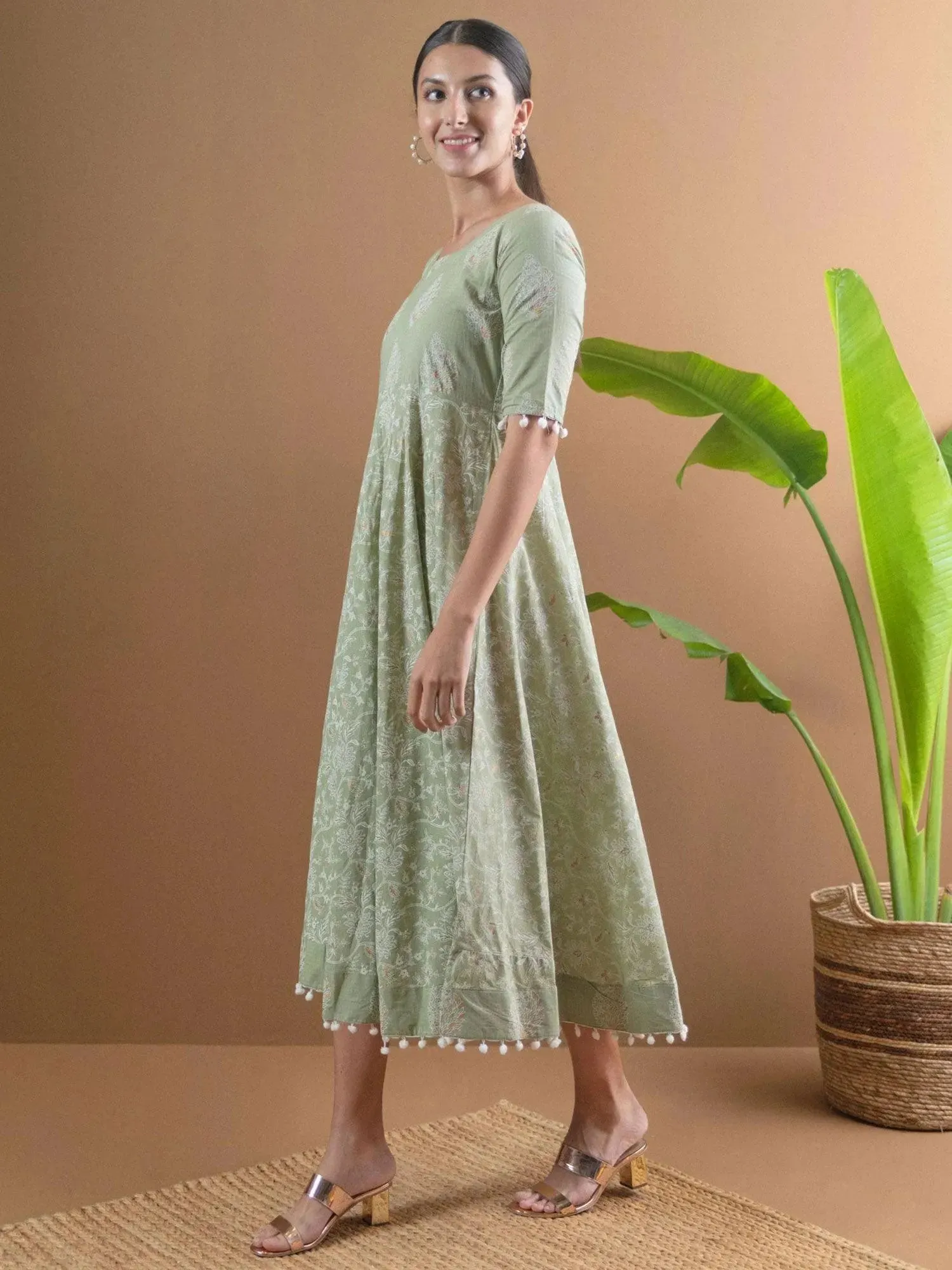 Green Printed Cotton Dress With Mask