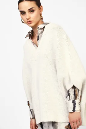 Poncho with V-neckline