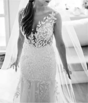 Rosalia Leaf Lace Wedding Gown All Sizes